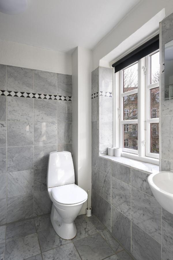 Aday - Apartment Suite 3 Aalborg Center ภายนอก รูปภาพ