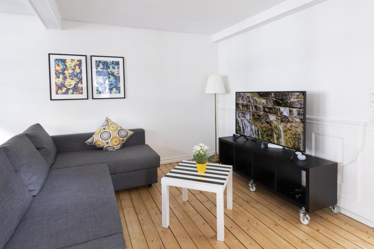 Aday - Apartment Suite 3 Aalborg Center ภายนอก รูปภาพ